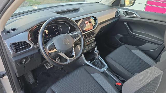 Volkswagen T-Cross image 3