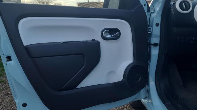 Renault Twingo image 7