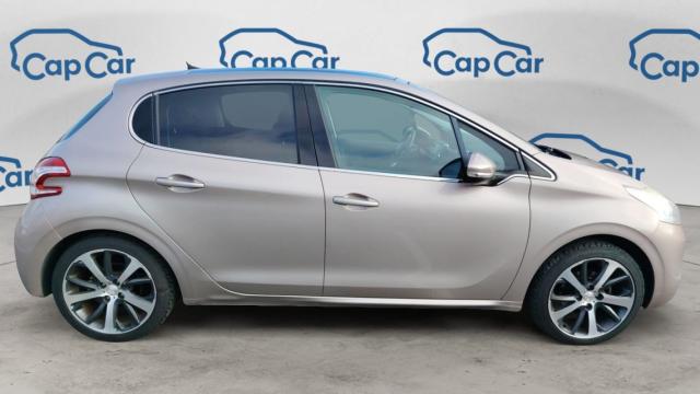 Peugeot 208 image 2