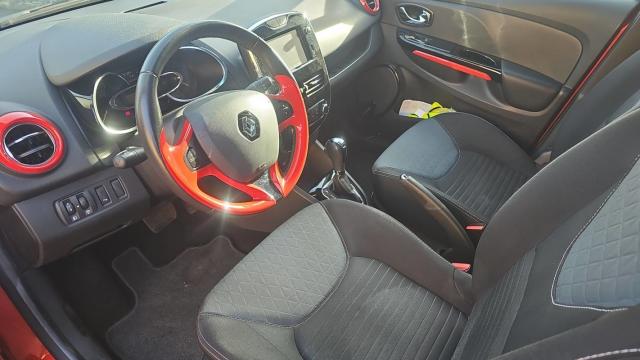 Renault Clio Estate image 2