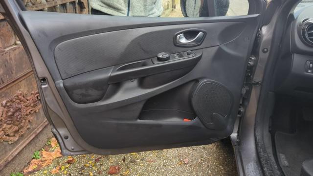 Renault Clio image 8