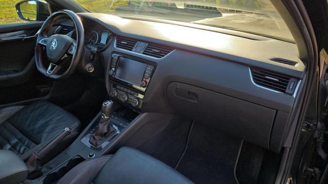 Skoda Octavia image 1