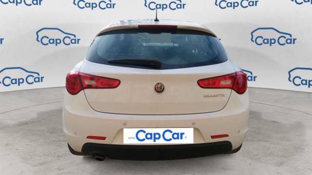 Alfa Romeo Giulietta image 1