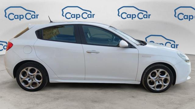 Alfa Romeo Giulietta image 6