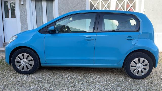 Volkswagen Up! image 8