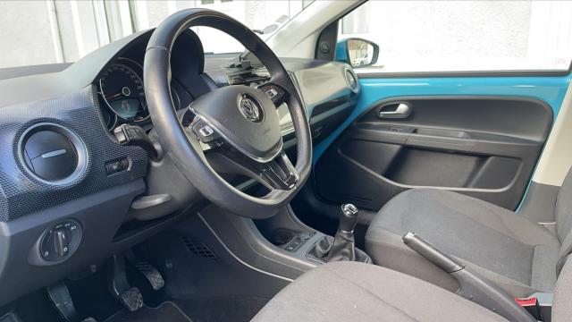 Volkswagen Up! image 1