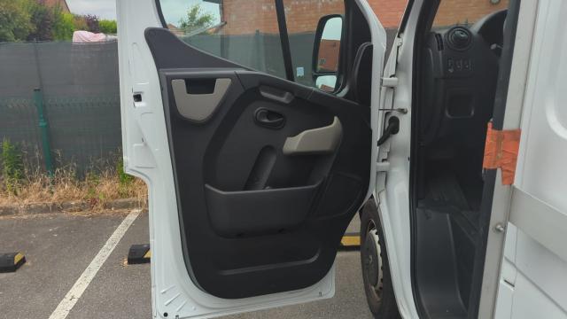 Renault Master image 1