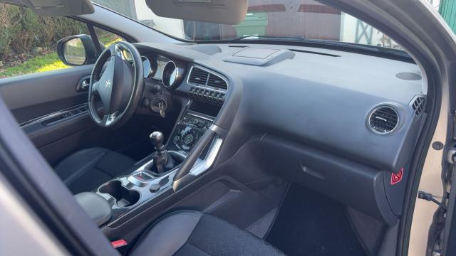 Peugeot 3008 image 4