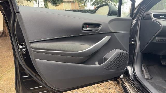 Toyota Corolla Touring Sports image 7