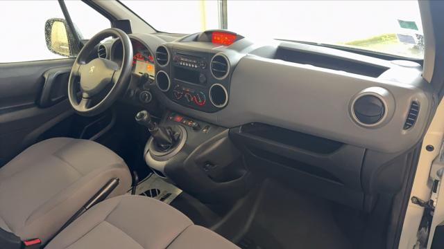 Peugeot Partner image 8