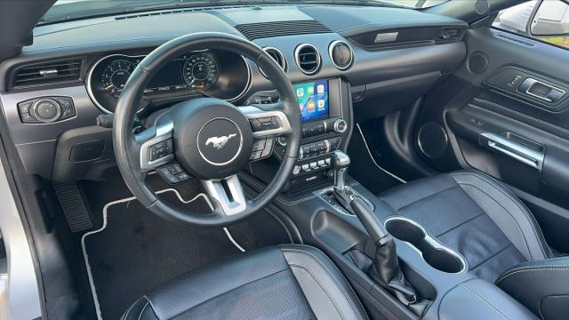 Ford Mustang image 6