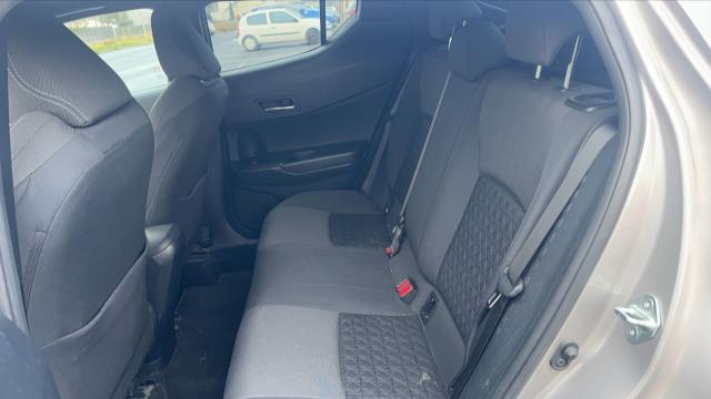 Toyota C-Hr image 7