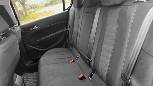 Peugeot 308 image 4