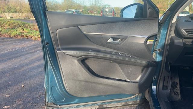 Peugeot 3008 image 5