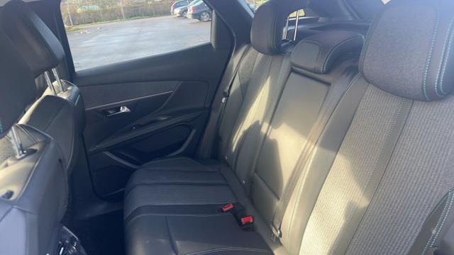 Peugeot 3008 image 6