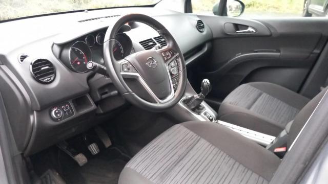 Opel Meriva image 2