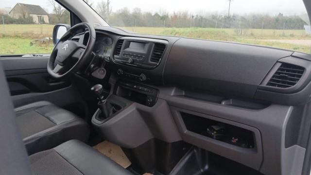 Citroen Jumpy image 9