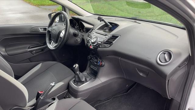 Ford Fiesta image 9