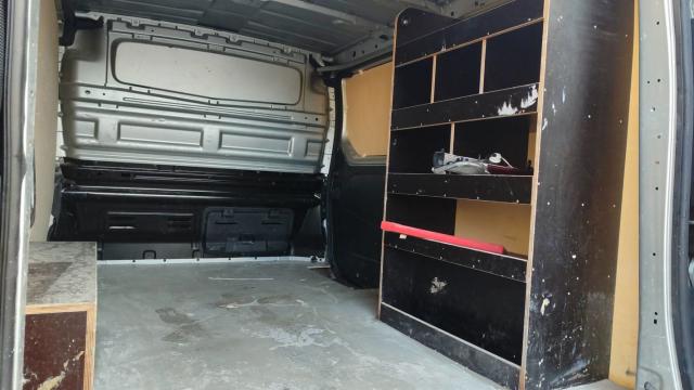 Renault Trafic image 9