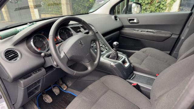 Peugeot 5008 image 3