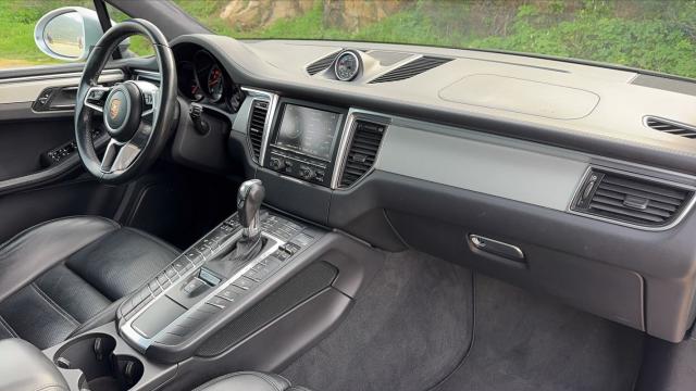 Porsche Macan image 7