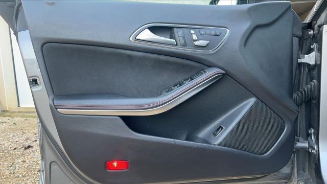 Mercedes Benz Cla Shooting Brake image 3