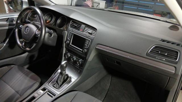 Volkswagen Golf Sw image 7