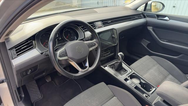 Volkswagen Passat Sw image 3
