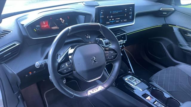 Peugeot 2008 image 9