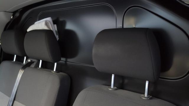 Volkswagen Transporter image 2