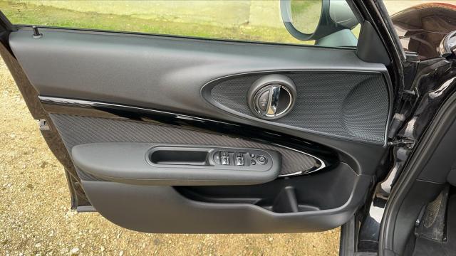 Mini Clubman image 4