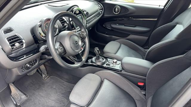 Mini Clubman image 1