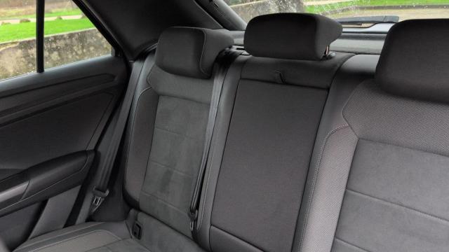 Volkswagen T-Roc image 2