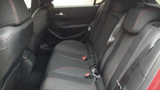 Peugeot 308 image 5