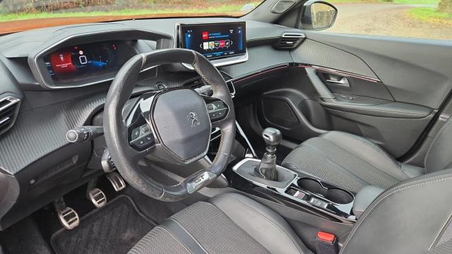 Peugeot 2008 image 9