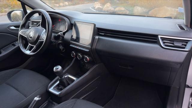 Renault Clio image 8