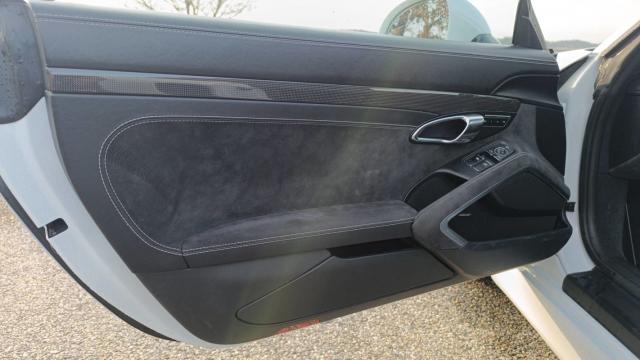 Porsche Boxster image 4