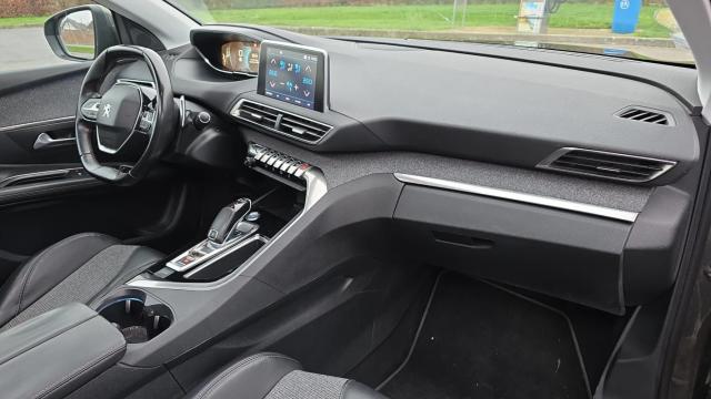 Peugeot 3008 image 6