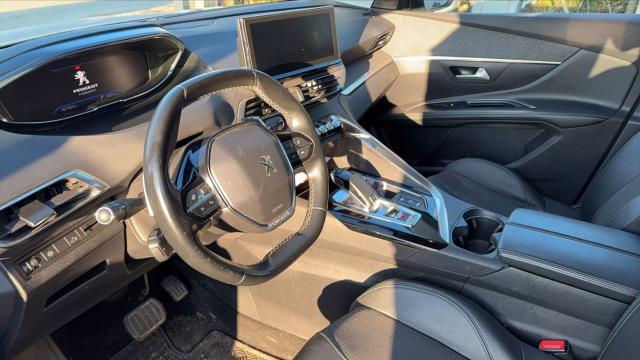 Peugeot 5008 image 8