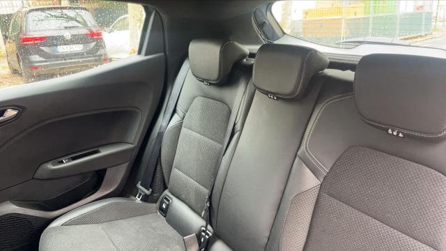 Renault Clio image 6