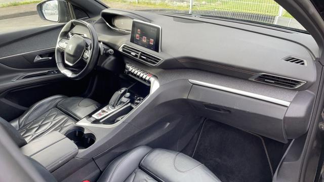 Peugeot 3008 image 3