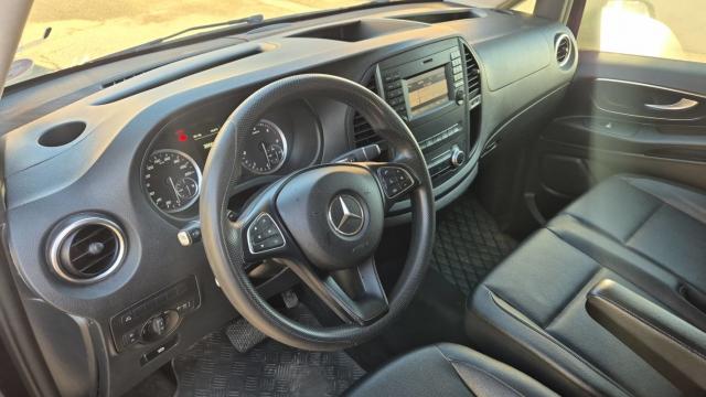 Mercedes Benz Vito image 2