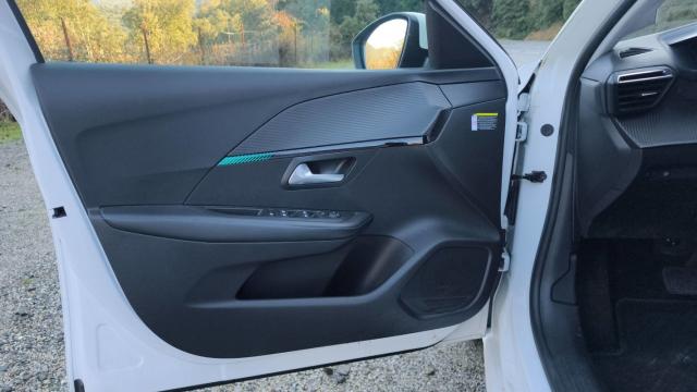 Peugeot 2008 image 7