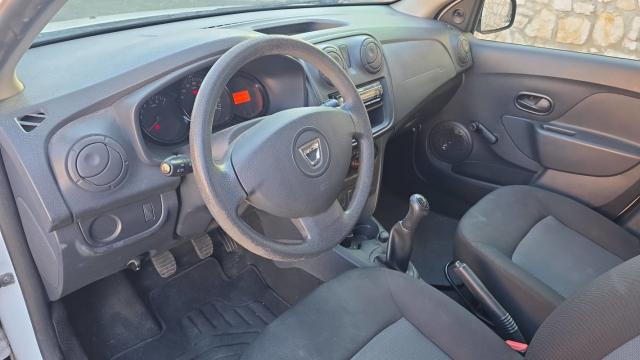 Dacia Sandero image 9