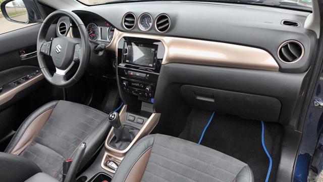 Suzuki Vitara image 6
