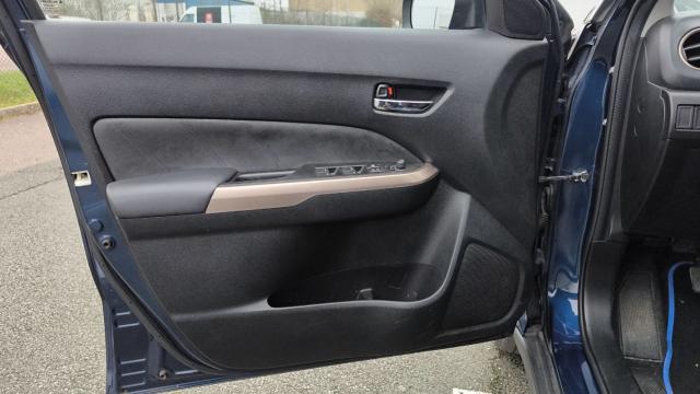 Suzuki Vitara image 7