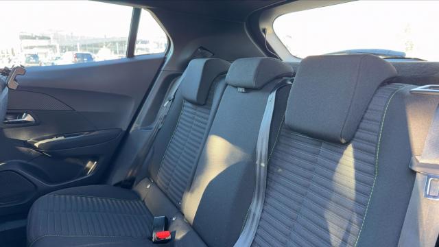 Peugeot 2008 image 1