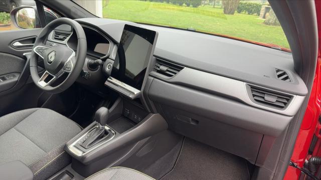 Renault Captur image 8