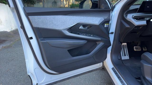 Peugeot 3008 image 6