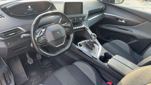 Peugeot 3008 image 3